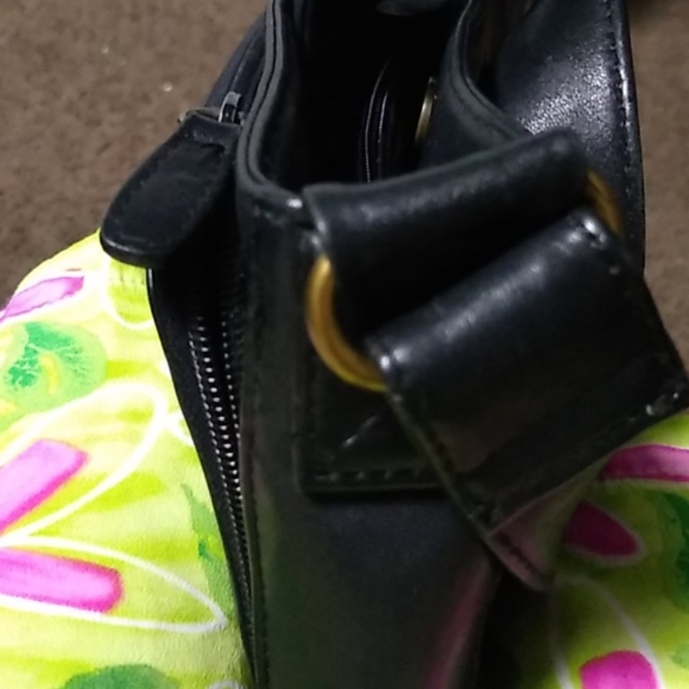 Vintage fossil crossbody bag. - Picture 16 of 17